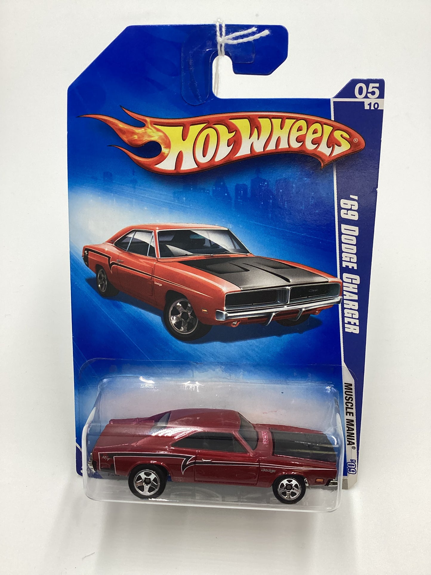 2009 Hot Wheels #081 69 Dodge Charger Red 59E