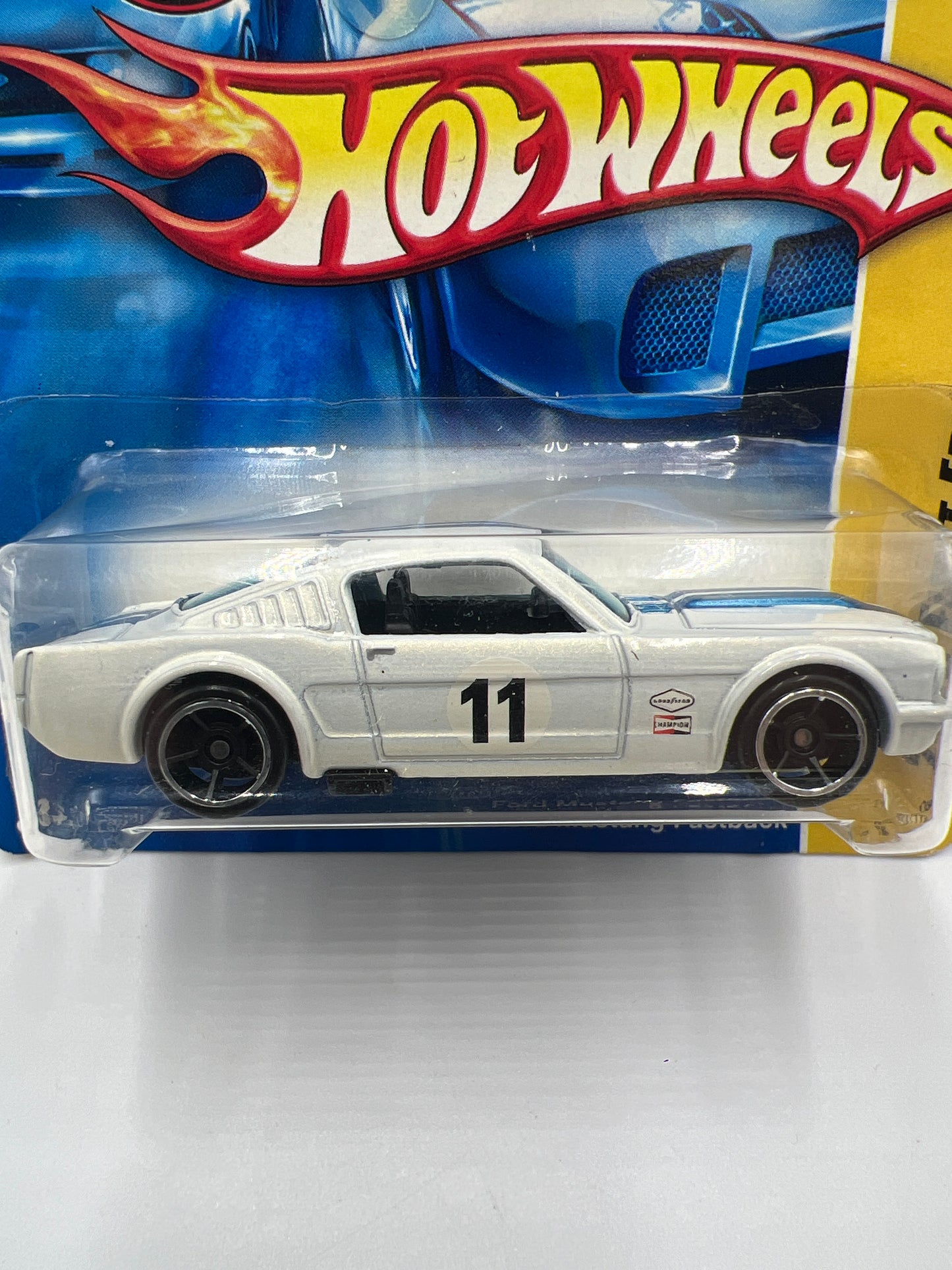 2008 Hot Wheels New Models #27 Ford Mustang Fastback White Short Card 25E