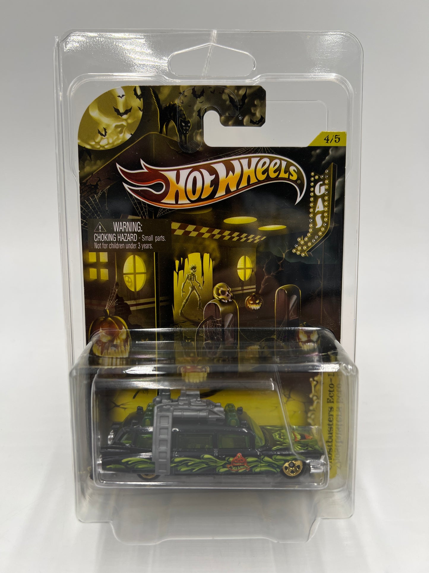 2012 Hot Wheels Kroger Exclusive Happy Halloween Set #4 Ghostbusters Ecto-1 Black W/Protector