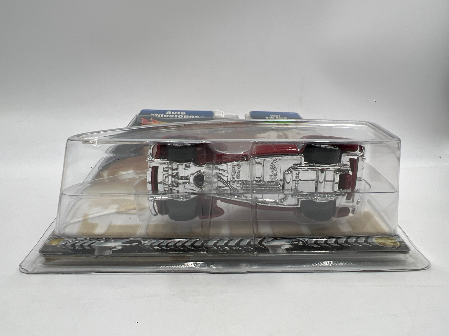 2002 Hot Wheels Auto Milestones 1937 810 Cord Red SR