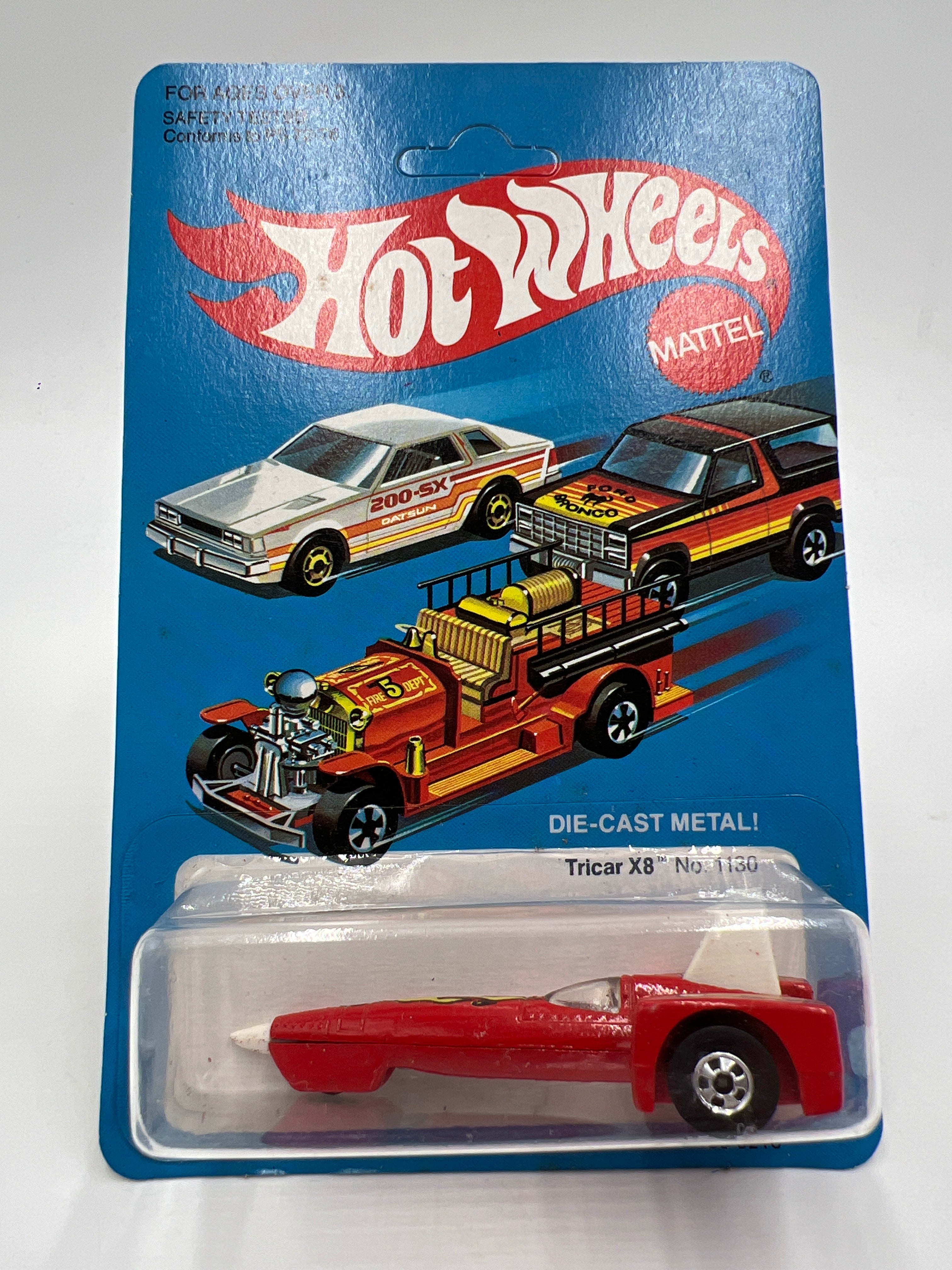 Hot Wheels Tricar X8 No. 1130 レーシングカー Hot Wheels Original 1981 #1130 Tricer X8 Red Unpunched W/Protector