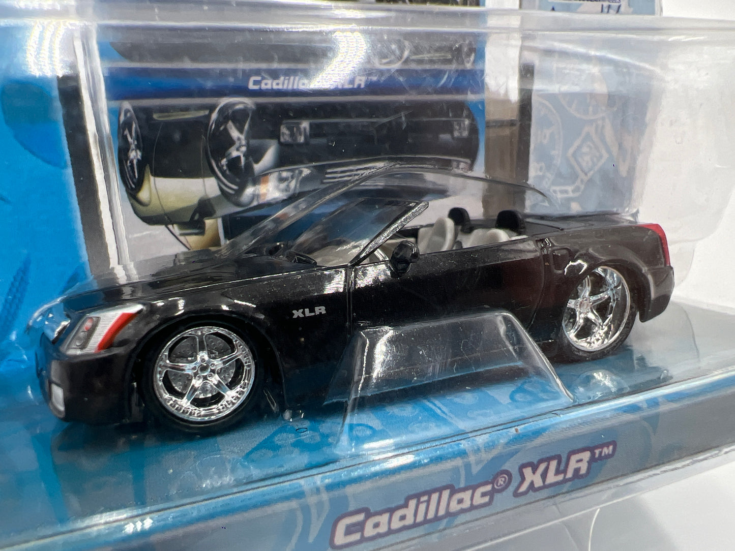 2005 Maisto Playerz Luxury Collection Cadillac XLR Black SR
