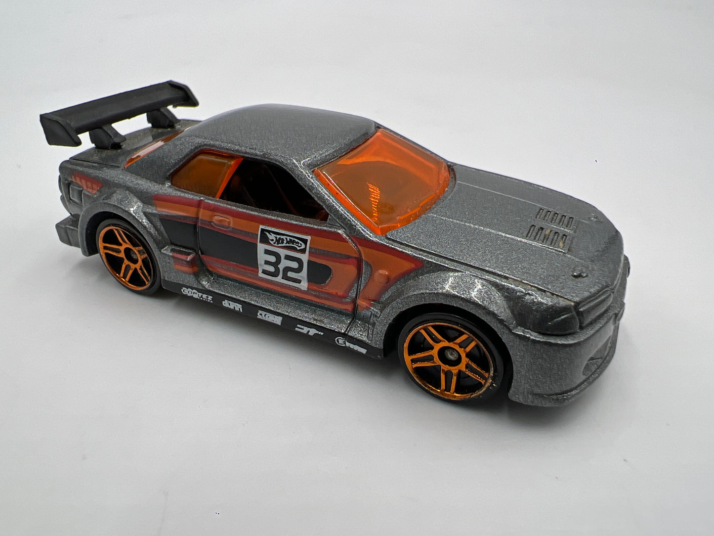 Hot Wheels 2010 Mystery Cars Nissan Skyline Gray Loose