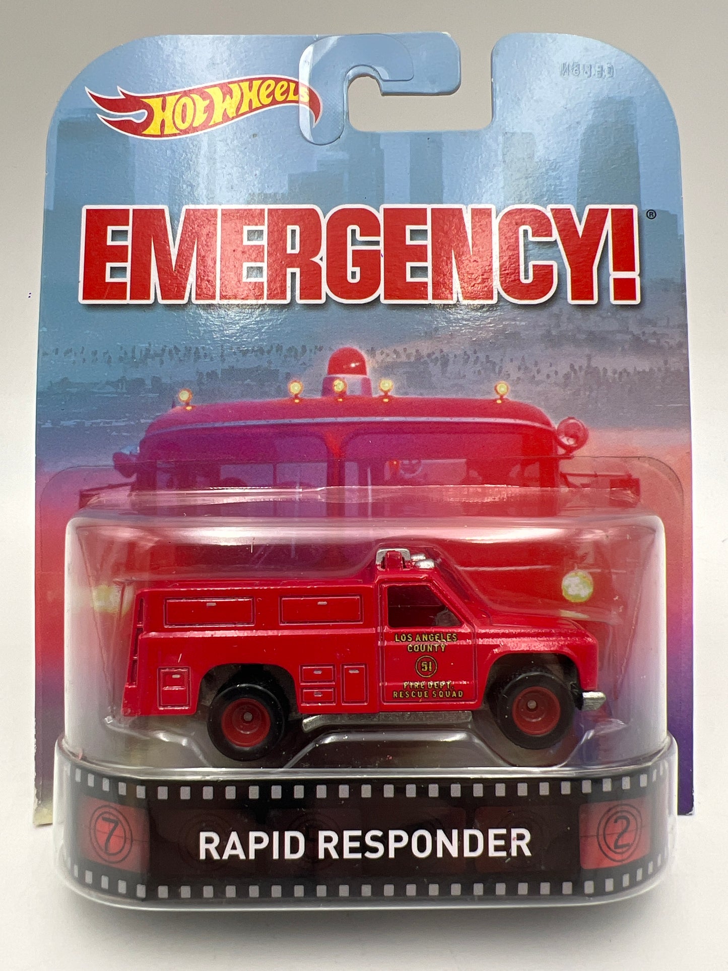 Hot Wheels Retro Entertainment Emergency! Rapid Responder Red W/Protector 2