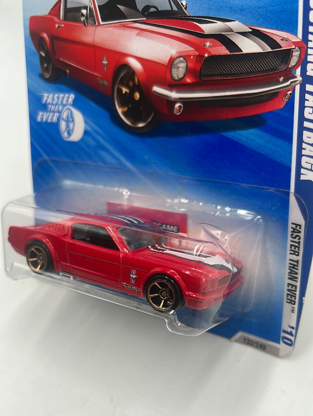 2010 Hot Wheels Faster Than Ever Ford Mustang Fastback Red Keys to Speed 132/240 25H