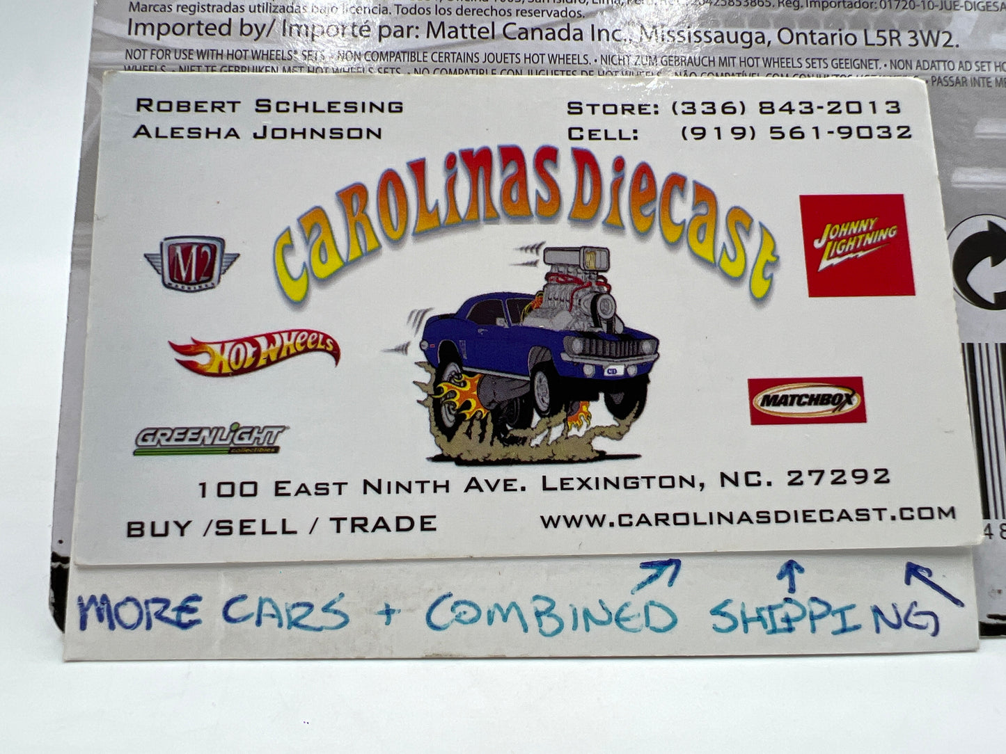 Hot Wheels Premium Garage GM Series #4 70 Chevelle SS Wagon Red