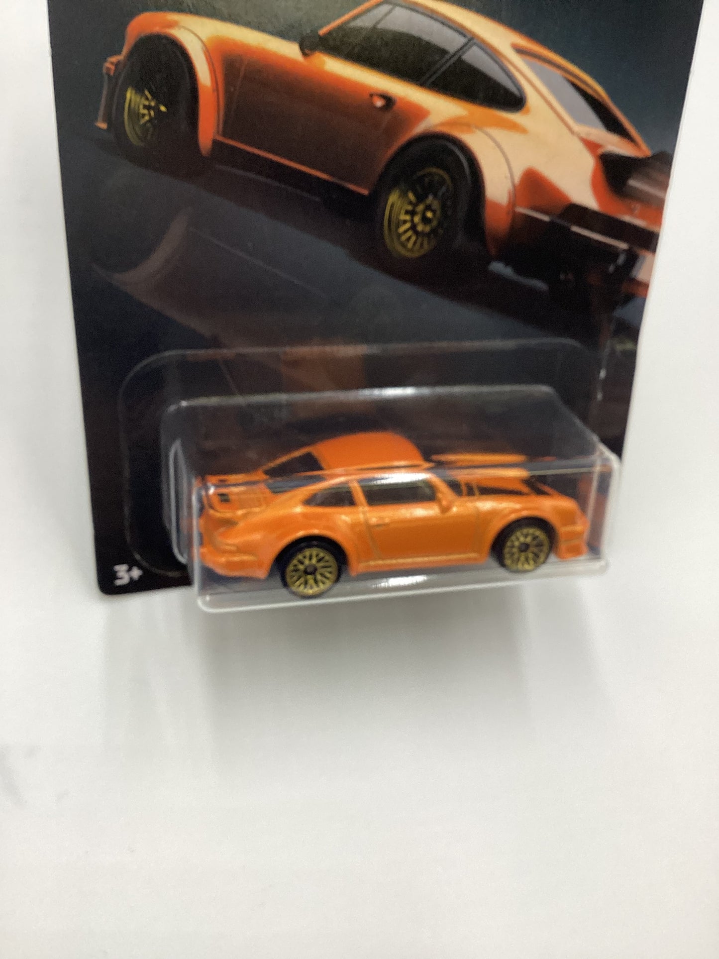 2019 Hot Wheels Exotics Series #5 Porsche 934 Turbo RSR *Bad Card* 156H