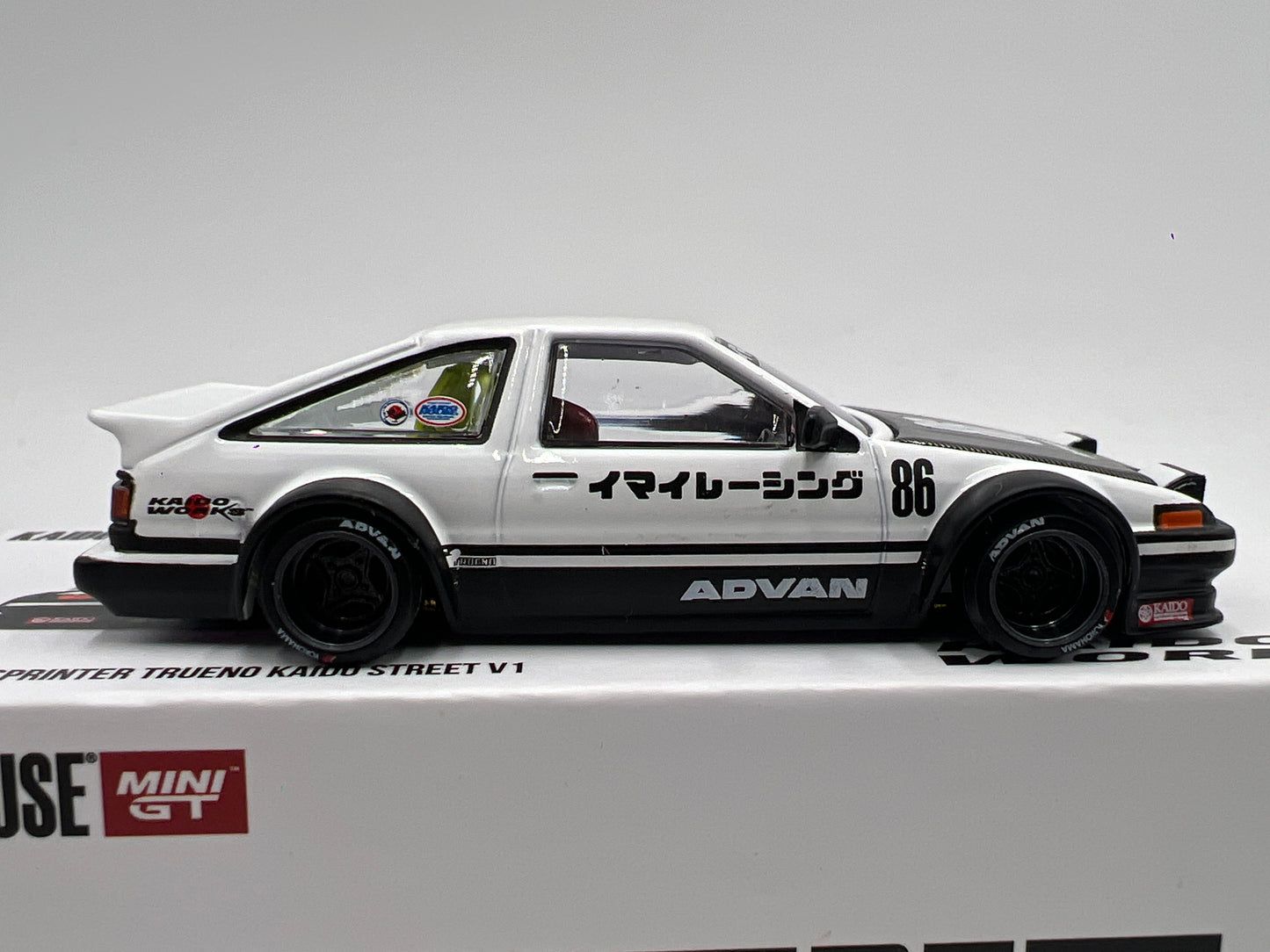 Mini GT Kaido House #180 KHMG 180 Toyota Sprinter Trueno Kaido Street V1 White/Black