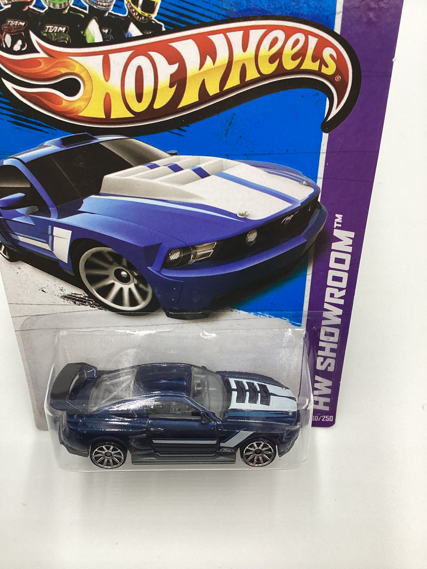 2013 Hot Wheels #230 Custom 12 Ford Mustang Blue