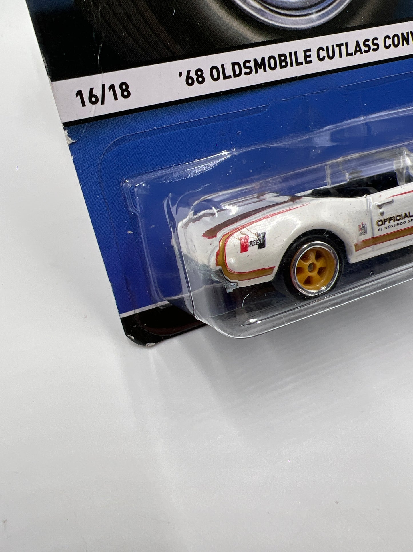 Hot Wheels Heritage Real Riders #16 Hurst 68 Oldsmobile Cutlass Convertible White (Bad Card) 245B