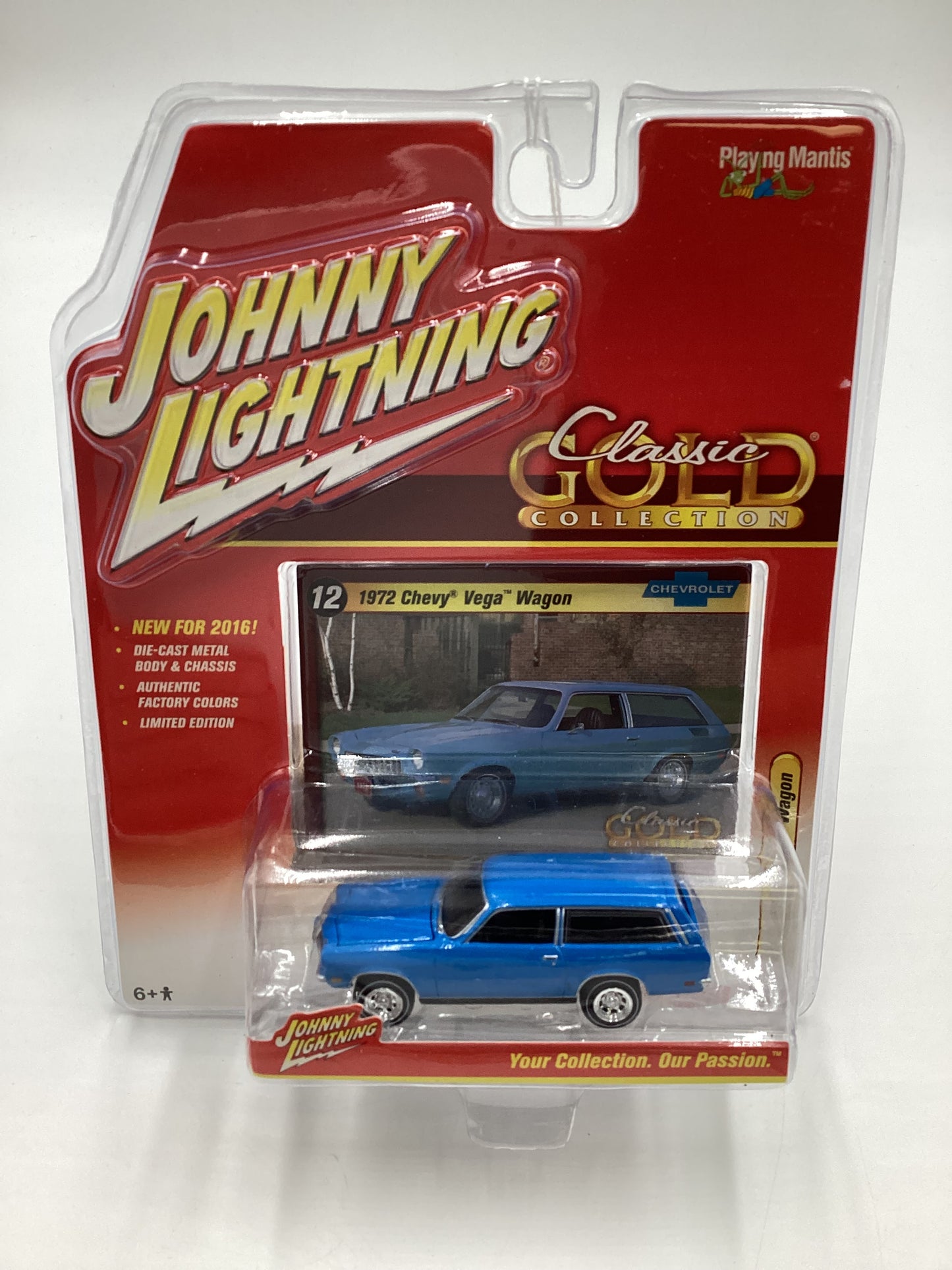 Johnny Lightning Classic Gold #12 1972 Chevy Vega Wagon Blue 217E