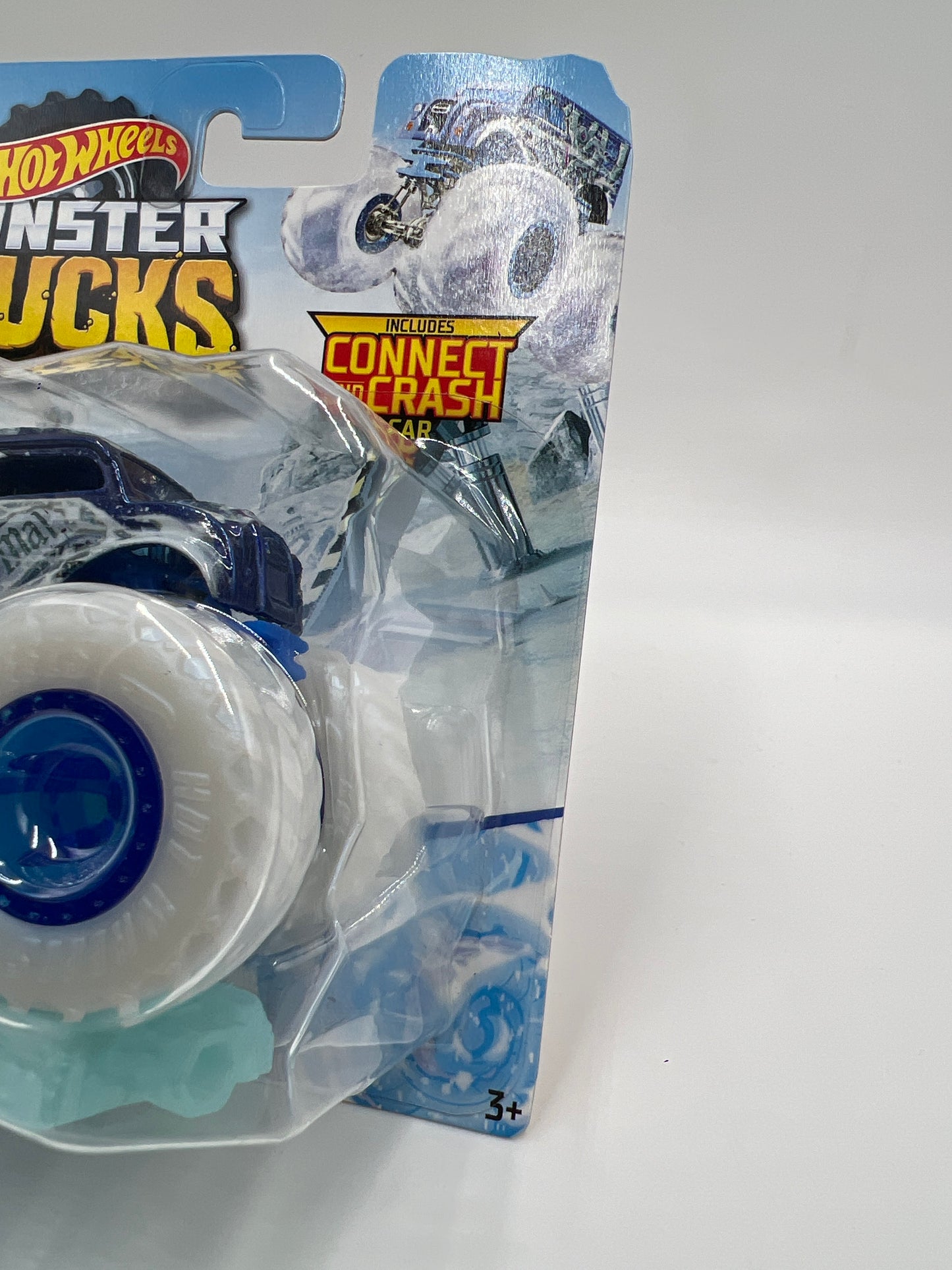 Hot Wheels Monster Trucks Blizzard Bashers Abyss-Mal W/Protector
