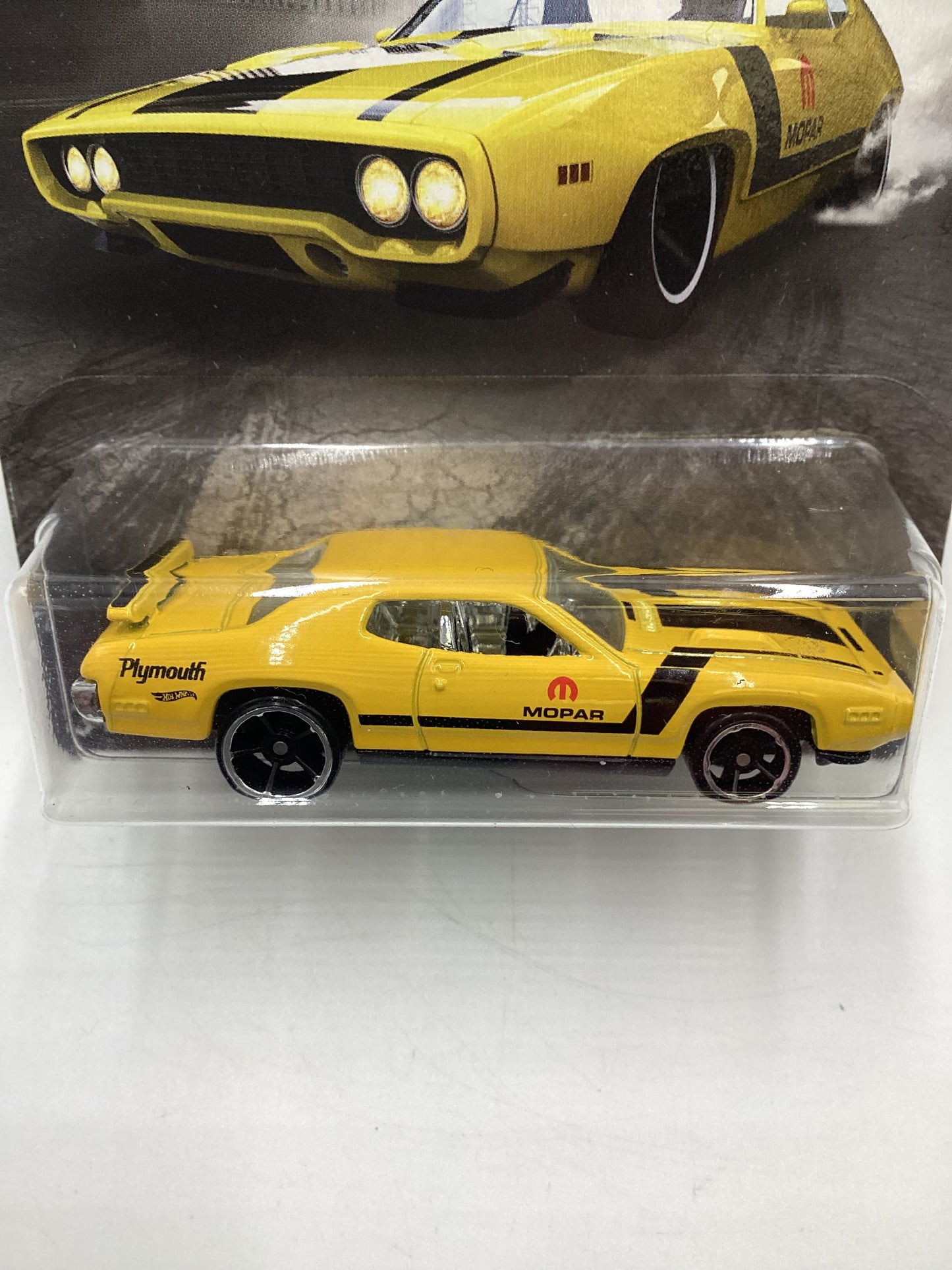 Hot wheels Exclusive Mopar Series #5 71 Plymouth Road Runner Yellow