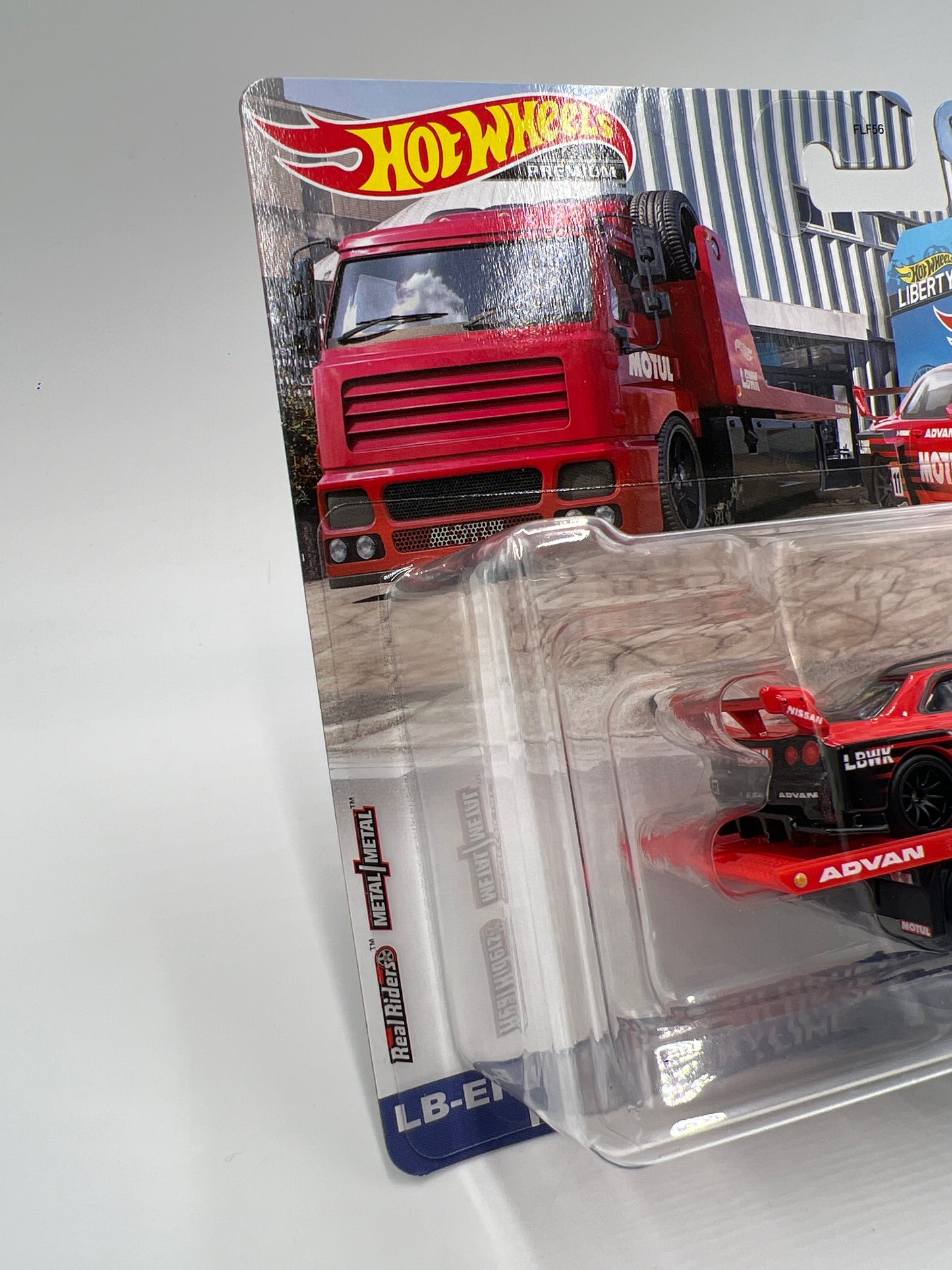 Hot Wheels Premium Team Transport #44 Motul LB-ER34 Super Silhouette Nissan Skyline & Fleet Street W/Protector