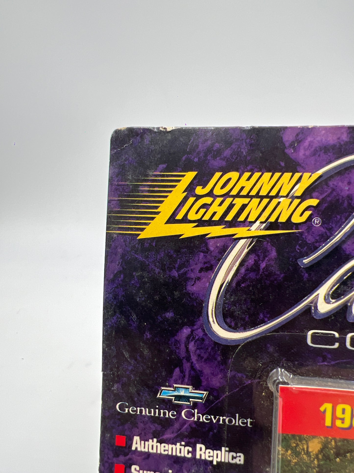 Johnny Lightning Limited Edition Camaro Collection 1982 Camaro Z-28 Silver 221G