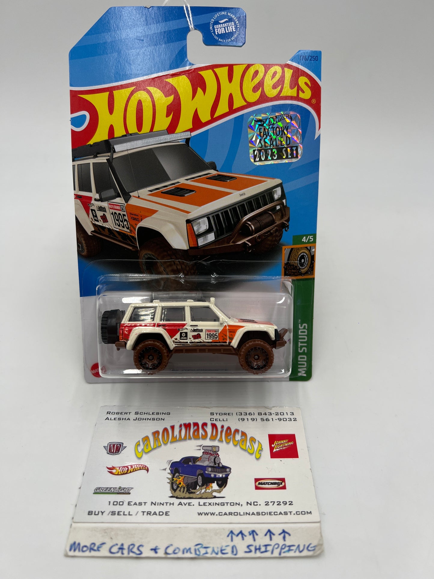 2023 Hot Wheels J Case Treasure Hunt #176 95 Jeep Cherokee Factory Sealed *Bad Card* 275A