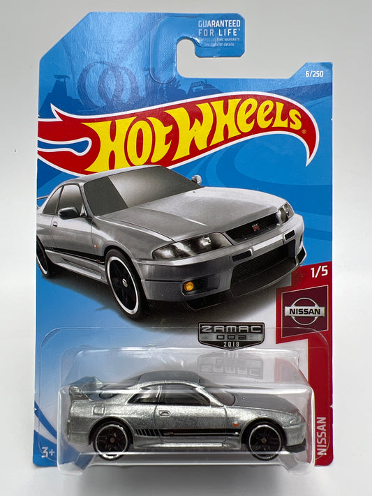 2019 Hot Wheels Walmart Zamac 2 #6 Nissan Skyline GT-R R33 BCNR33 W/Protector