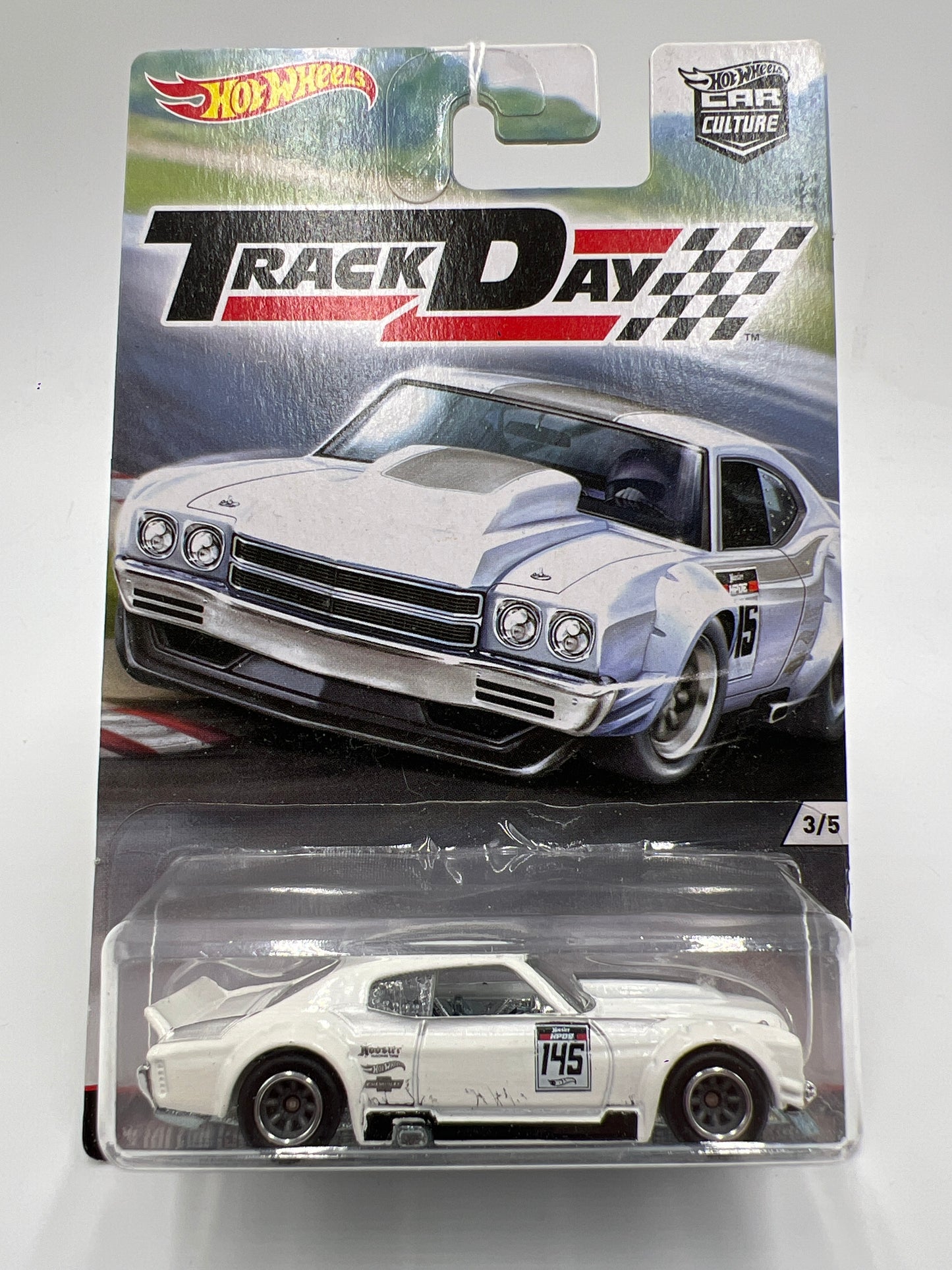 Hot Wheels Premium Track Day #3 70 Chevy Chevelle White 245M