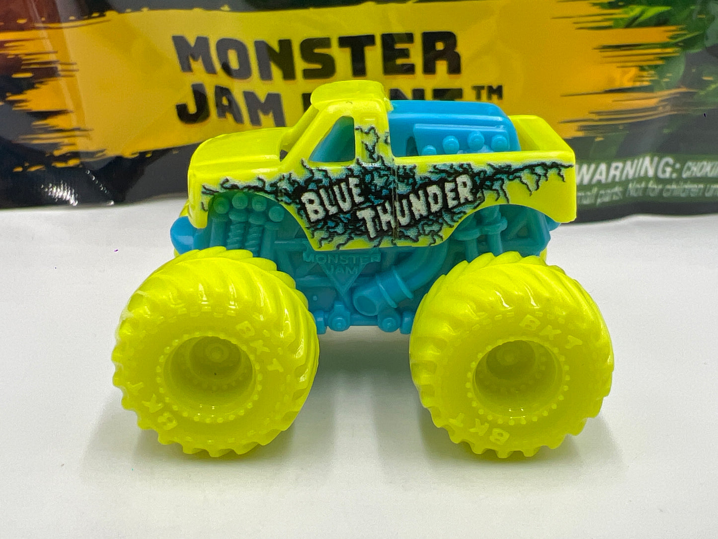 2025 Monster Jam Mini Series 19 CHASE #303 Blue Thunder
