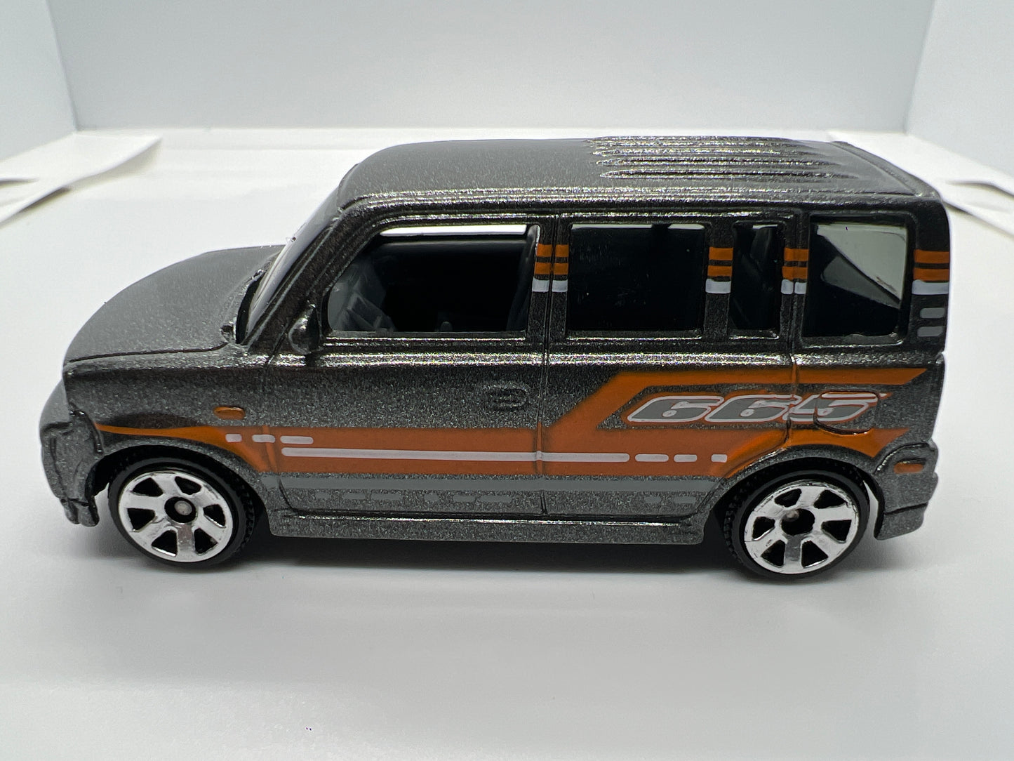 Matchbox 1/64 Scion xB Gray Loose