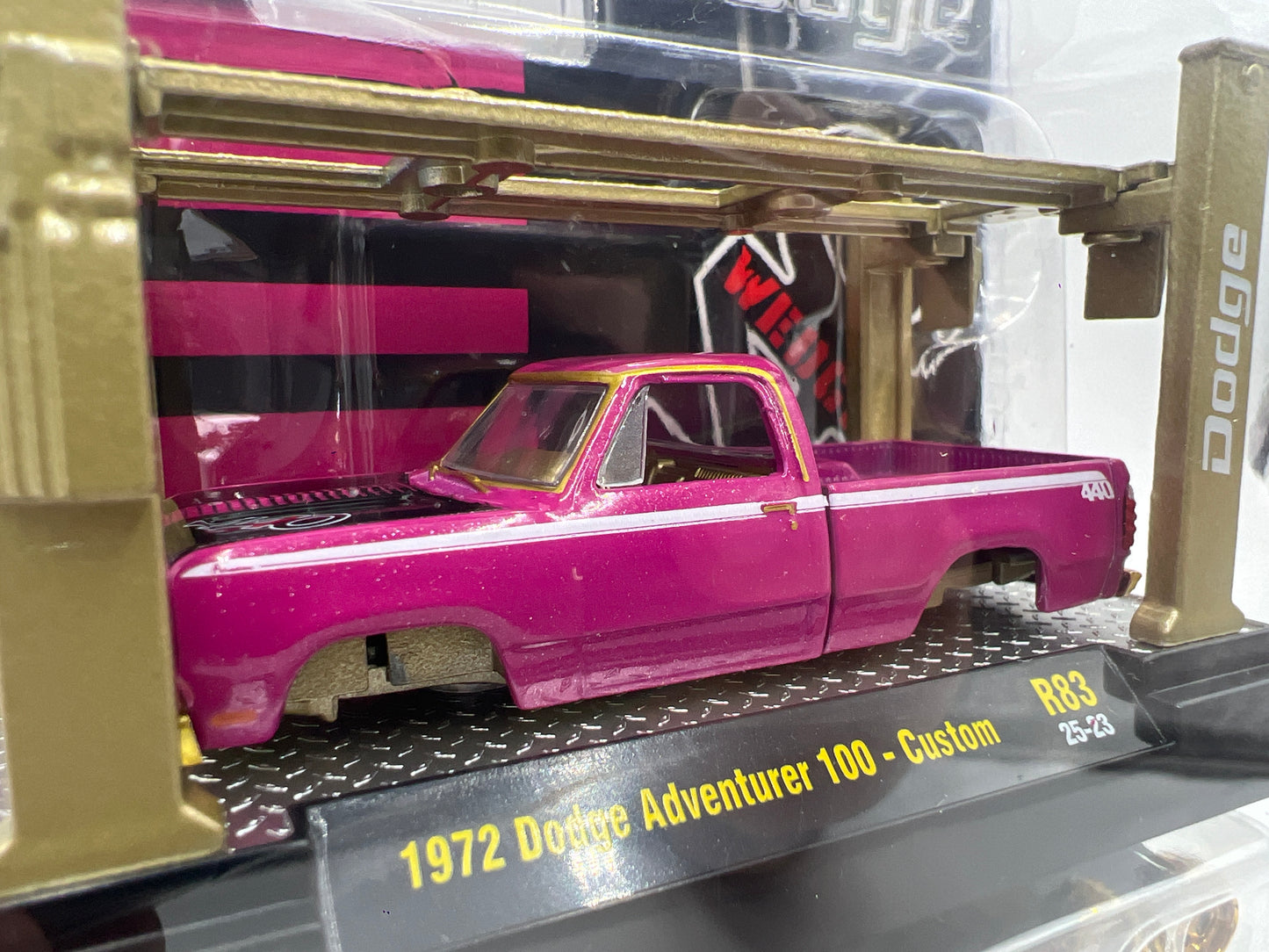 M2 Machines R83 Model Kits CHASE 1972 Dodge Adventurer 100 Custom Pink