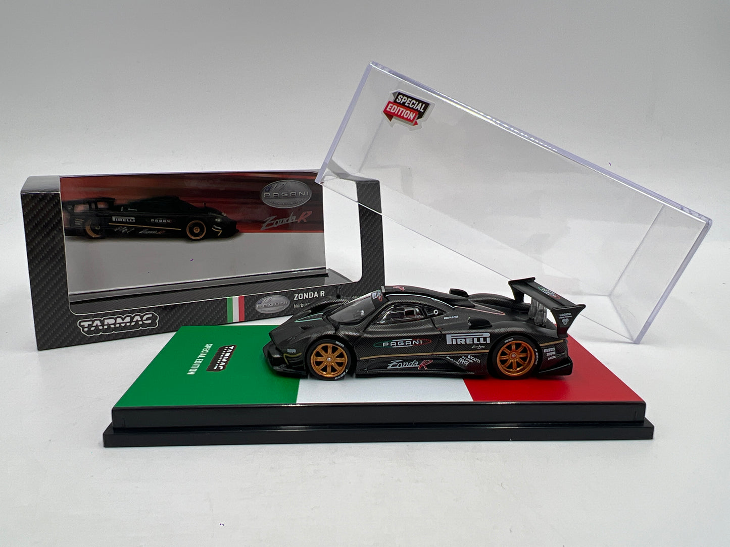 Tarmac Works x Global 64 Special Edition Pagani Zonda R Nurburgring Lap Time Record Edition