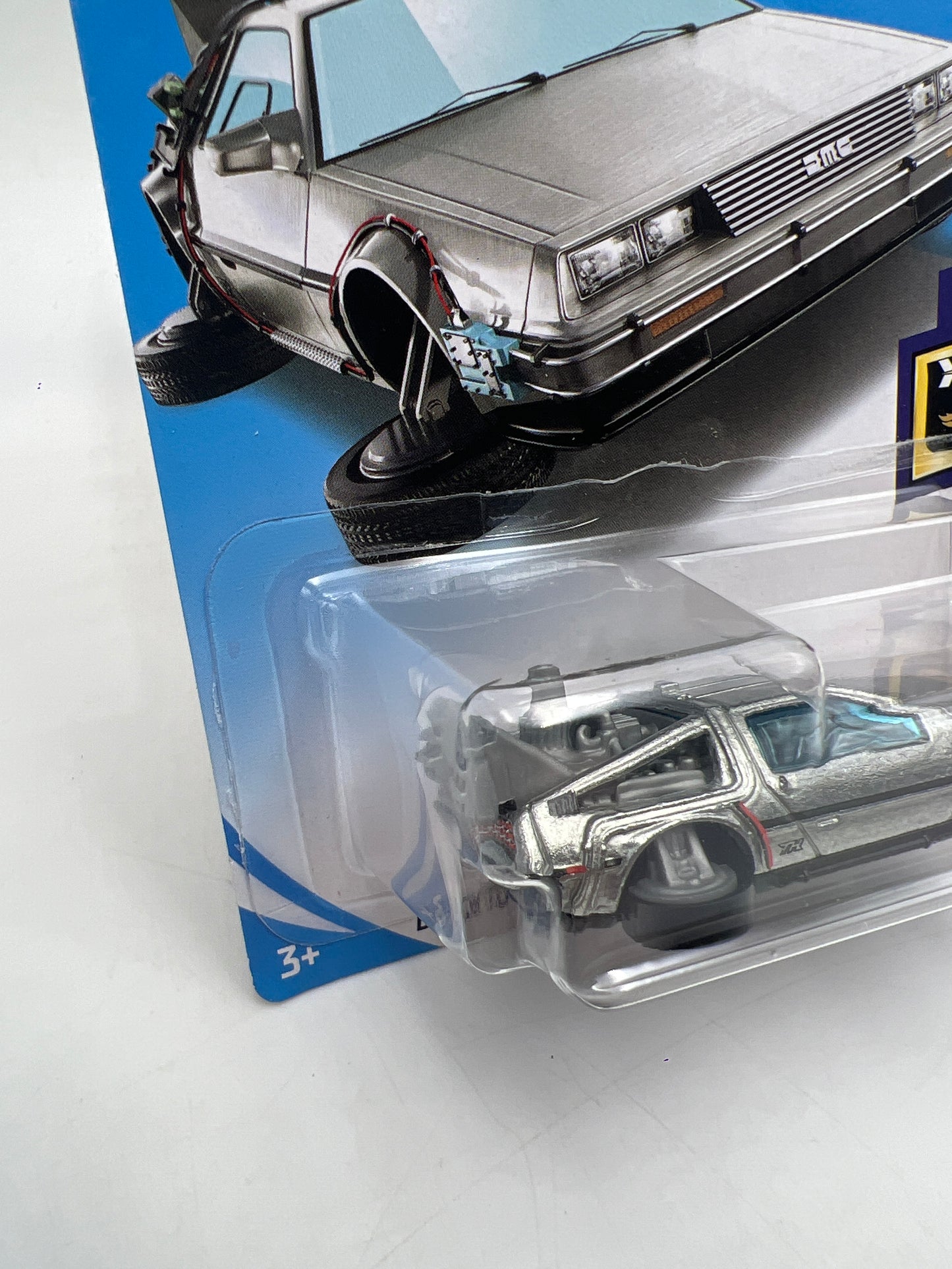 2019 Hot Wheels Super Treasure Hunt #108 BTTF Time Machine Hover Mode W/Protector Card Not Perfect