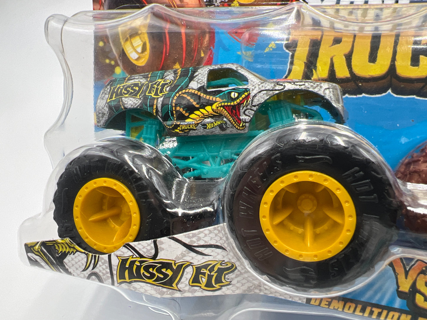 Hot Wheels Monster Trucks Demolition Doubles Hissy Fit Vs Ratical Racer