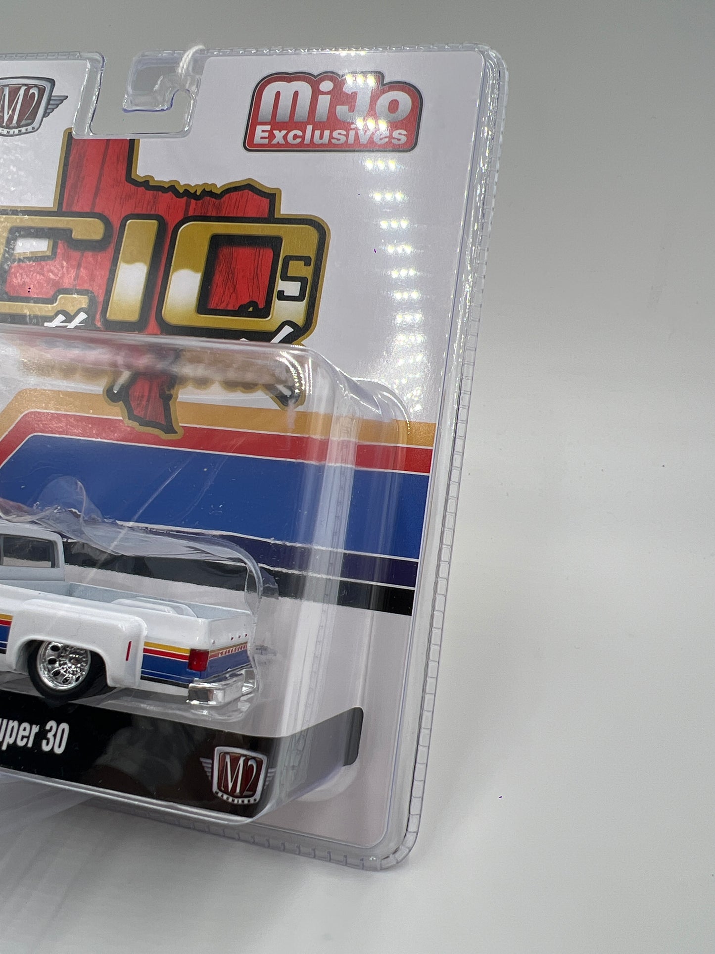 2025 M2 Machines Mijo Exclusives C10s In The Park 1975 Chevrolet Cheyenne Super 30 White MJS08 199G