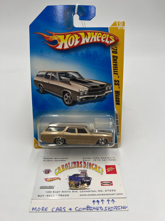 2009 Hot Wheels New Models #19 70 Chevelle SS Wagon Gold 10i