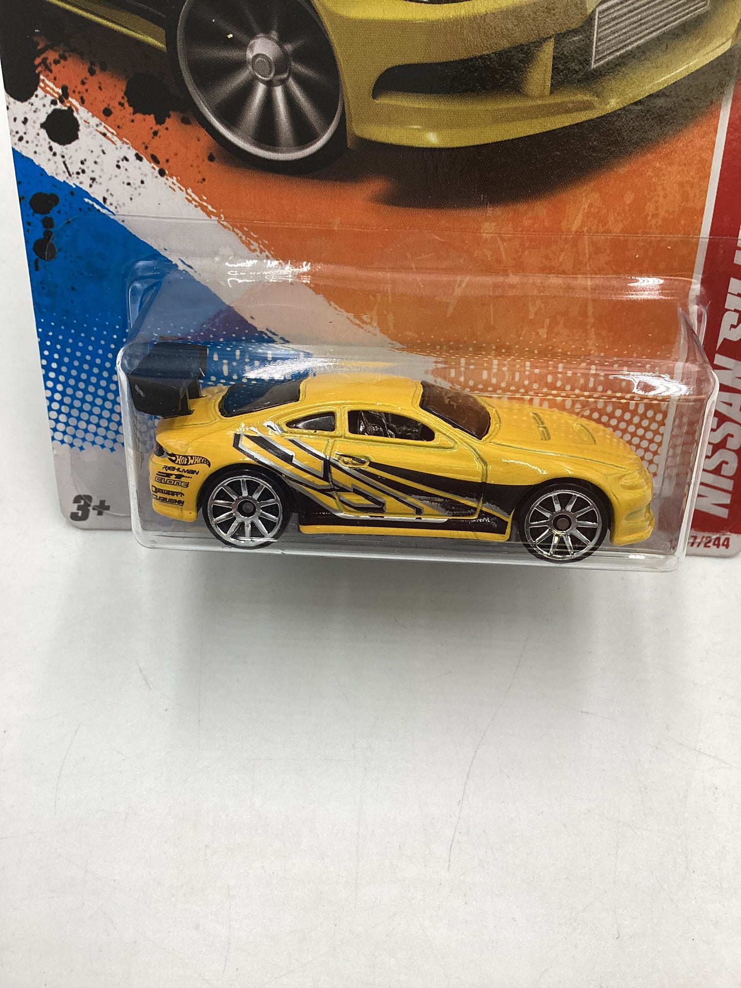 2011 Hot Wheels #187 Yellow Nissan Silvia S15 83H