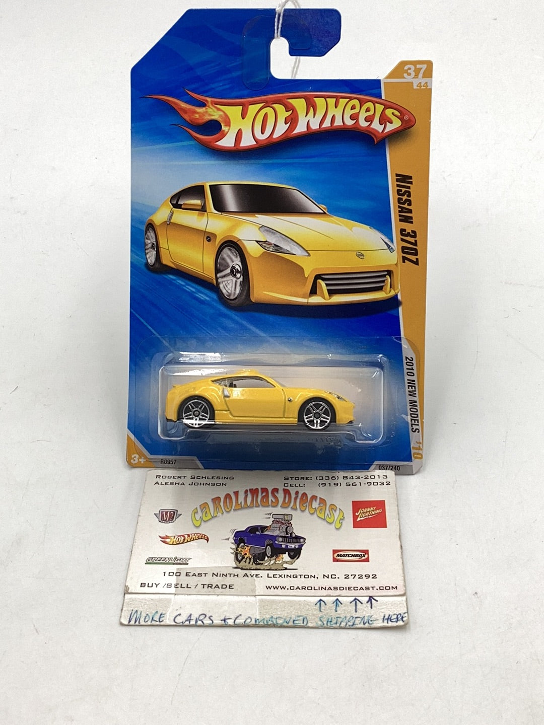 2010 Hot wheels new models #37 Nissan 370Z yellow 97B