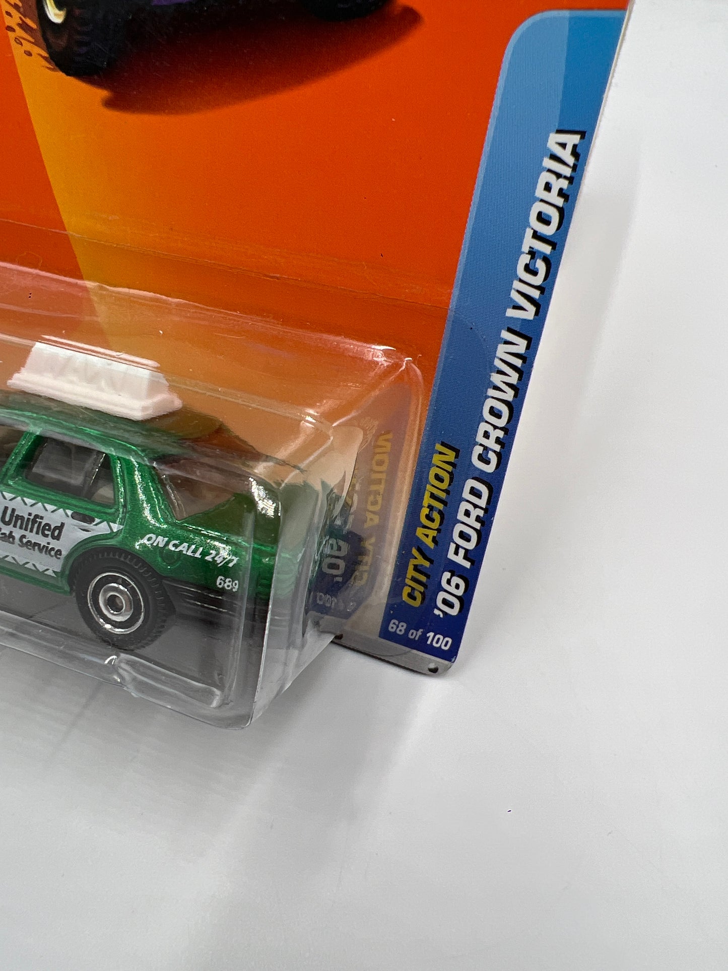 Matchbox City Action #68 06 Ford Crown Victoria Green 216K
