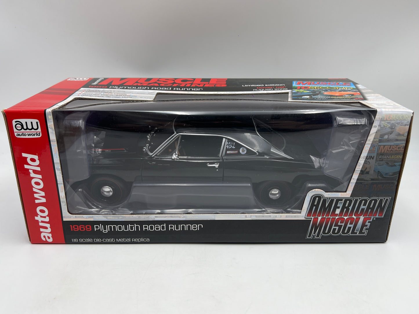 Auto World 1:18 Scale Hemmings Muscle Machines 1969 Plymouth Road Runner 426 Black VHTF
