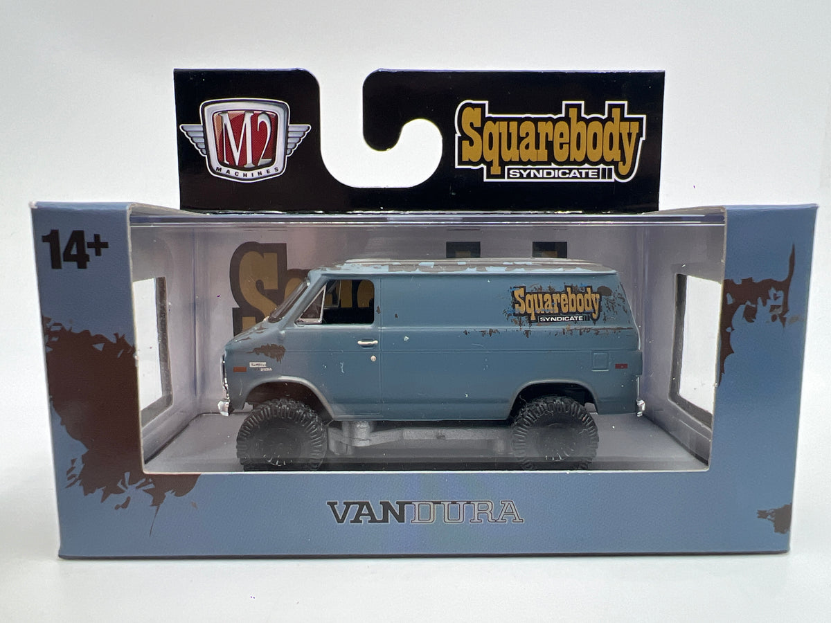 M2 Machines WMTS18 Squarebody Syndicate 1973 GMC Vandura 4x4 Blue