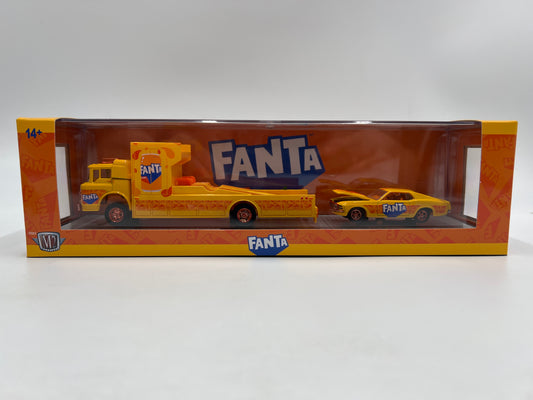 M2 Machines Auto Haulers CHASE Fanta 1970 Ford C-950 & 1970 Ford Mustang Custom TW37