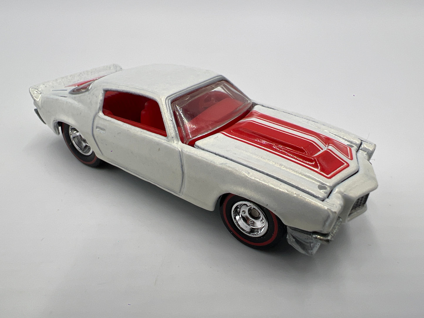 Hot Wheels 1/64 Premium Ultra Hots 70 Camaro RS White Loose