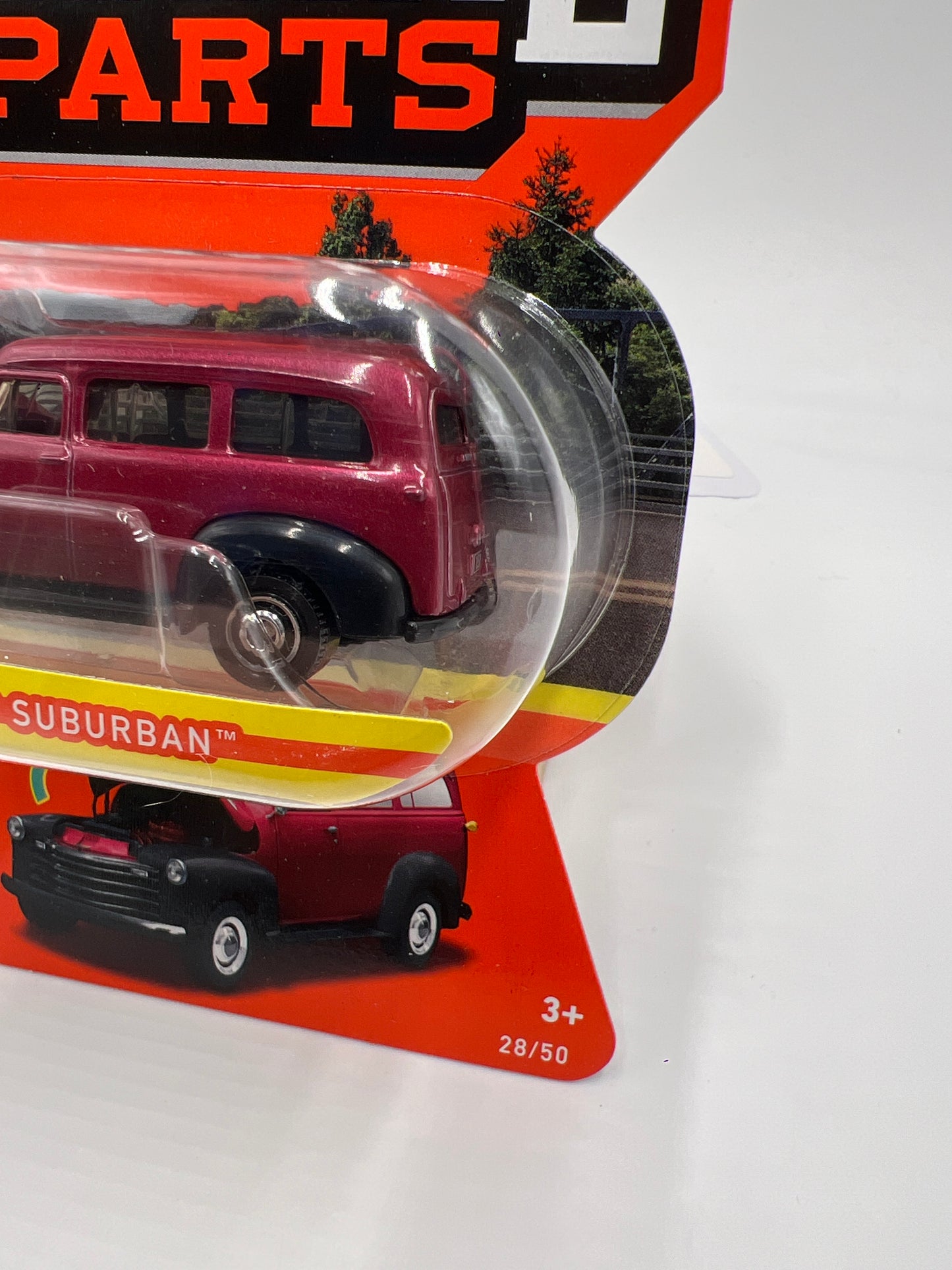 Matchbox Moving Parts #28 1950 Chevy Suburban Red 162F