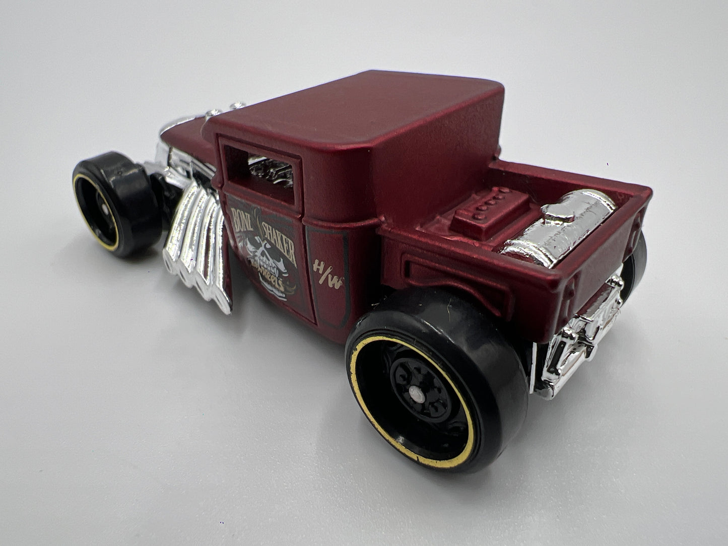 Hot Wheels 1/64 Bone Shaker Dark Satin Red Loose