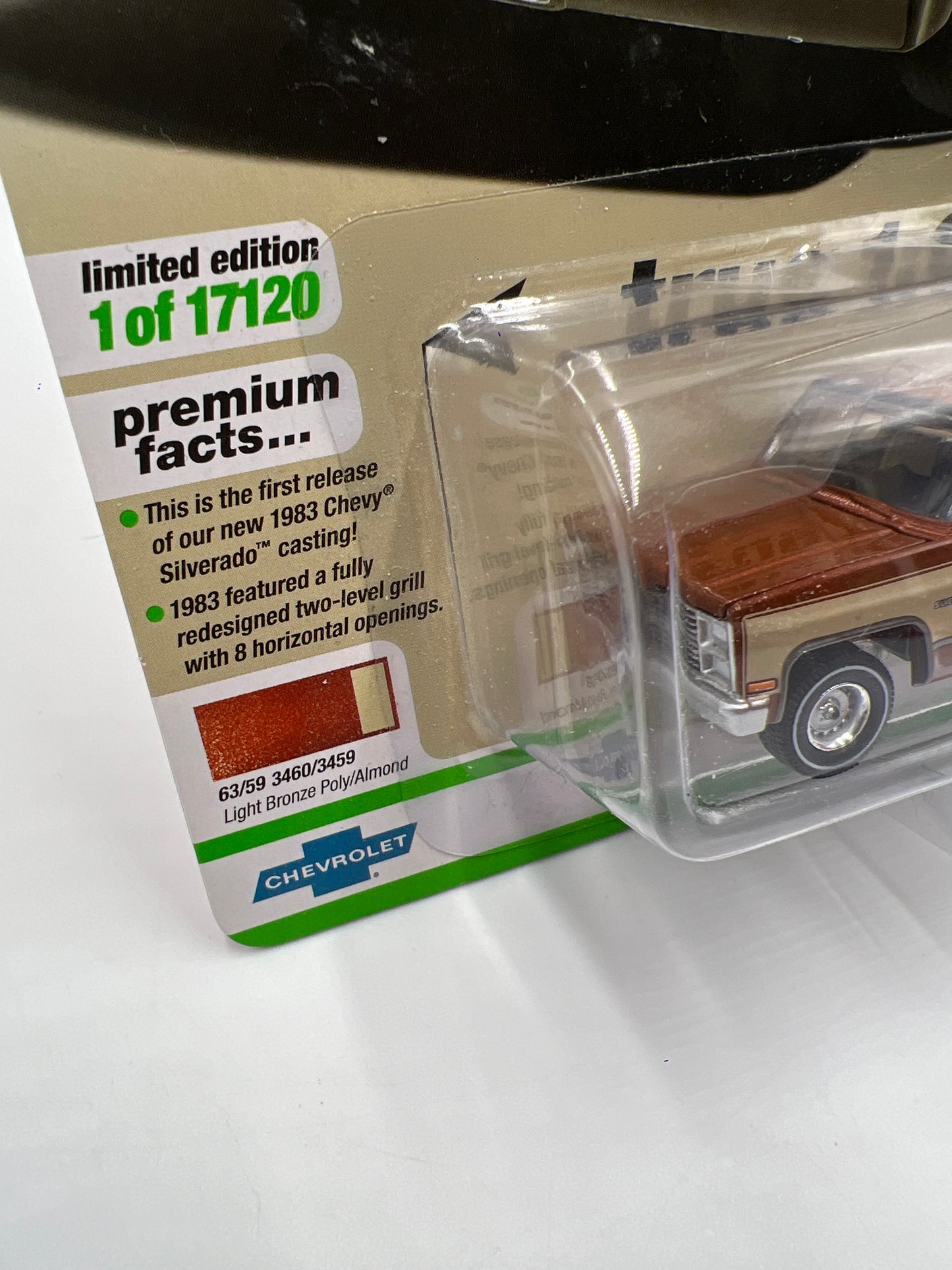Auto World Muscle Trucks Release 3 Version A 1983 Chevy Silverado 10 Fleetside Brown 184D