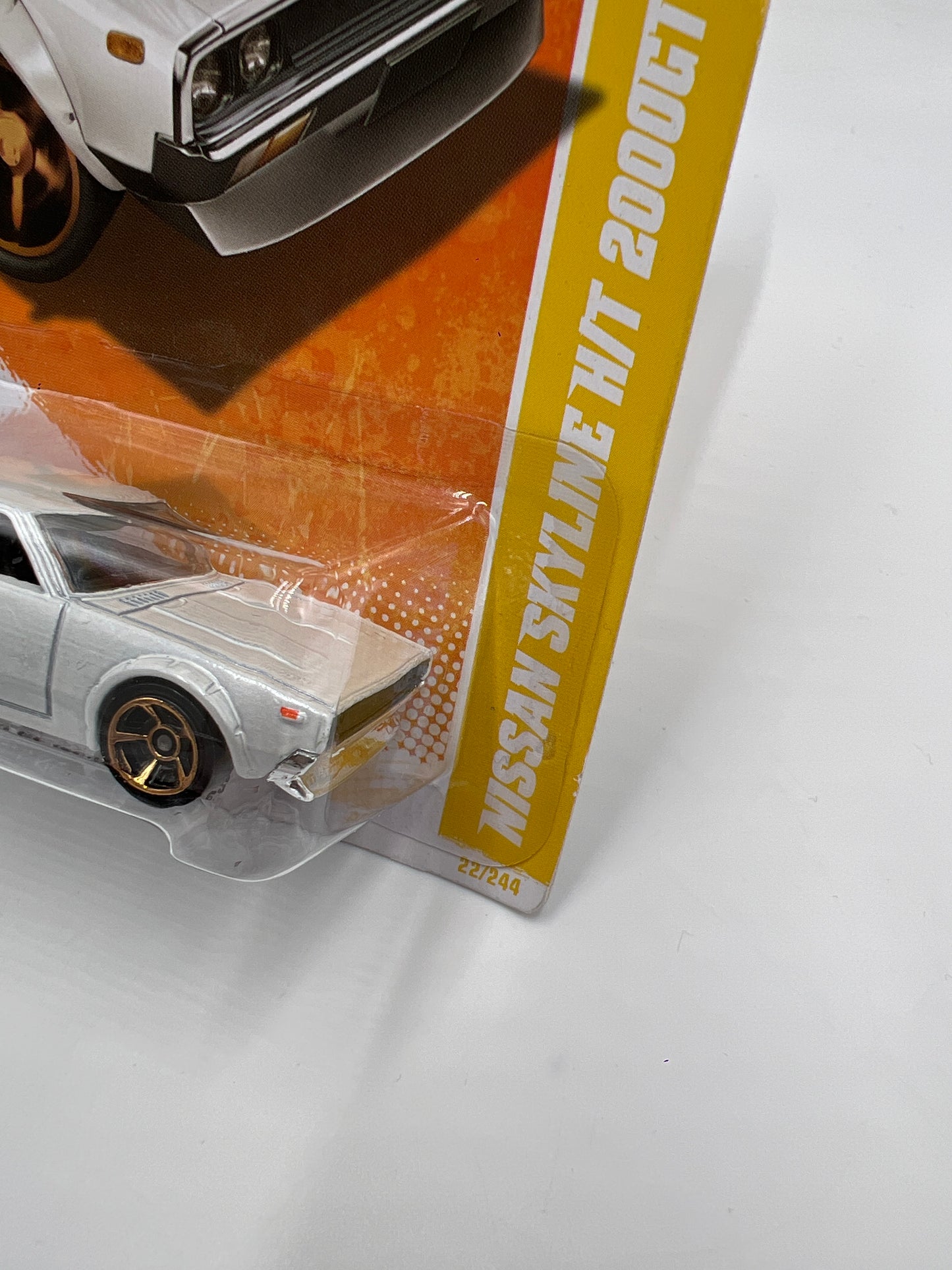 2011 Hot Wheels New Models #22 Nissan Skyline H/T 2000GT-R White 82A