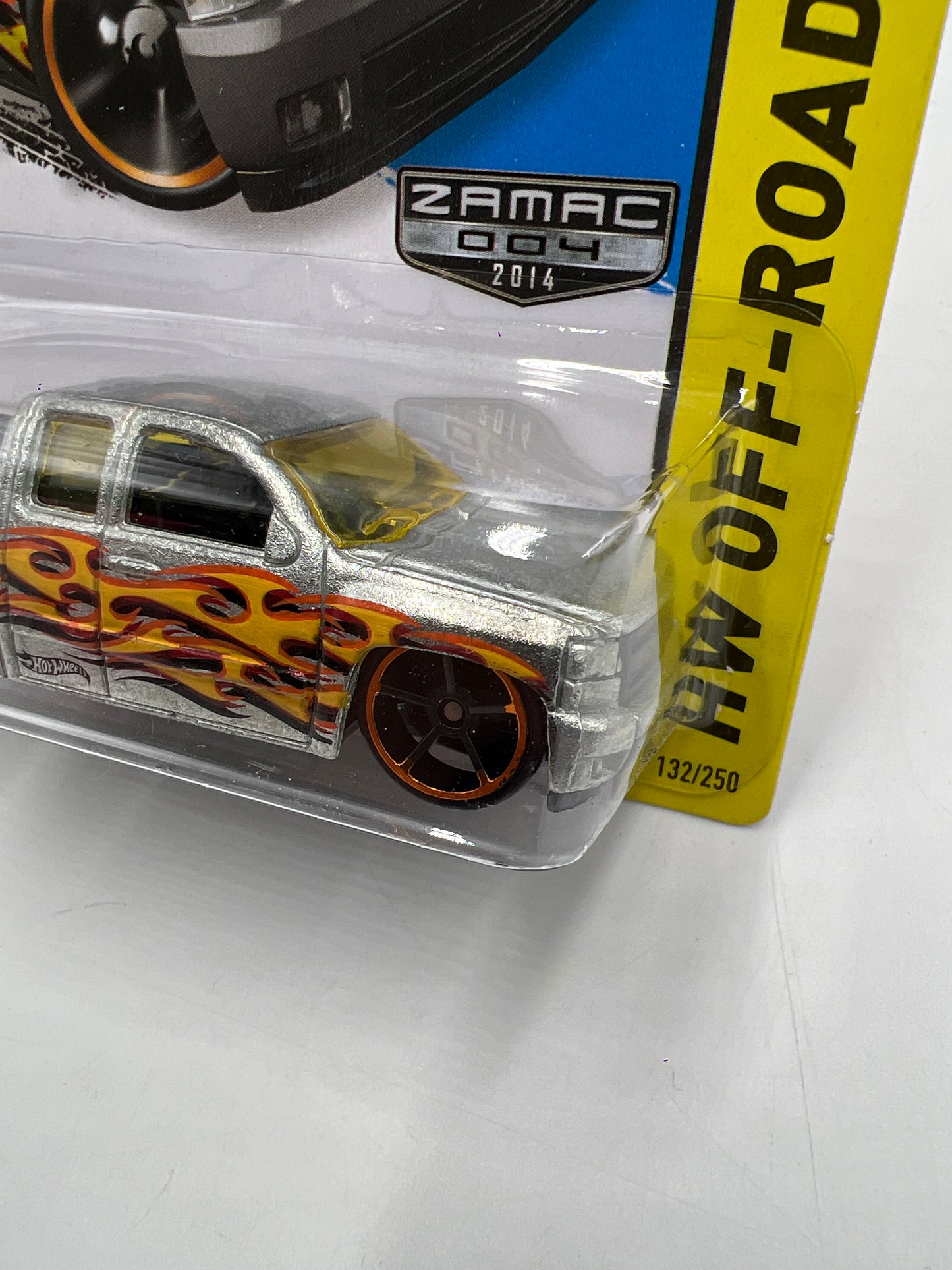 2014 Hot Wheels Off-Road #132 Zamac 004 Chevy Silverado W/Protector