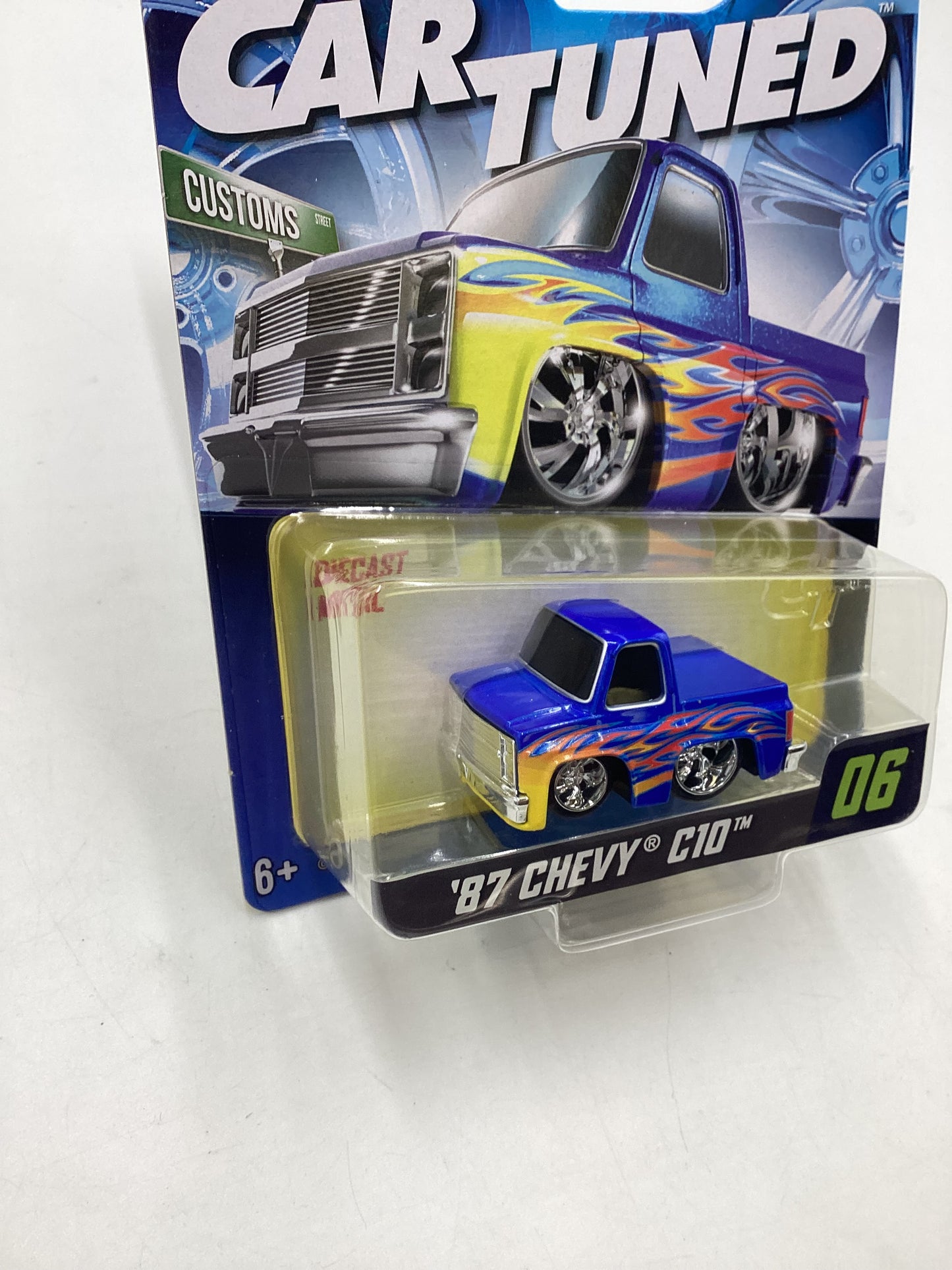 2024 Car Tuned Series 1 #6 87 Chevy C10 185A