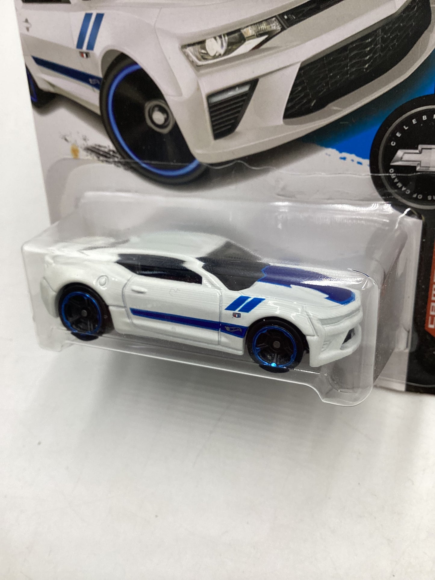 2017 Hot wheels #265 White 16 Camaro SS 3A