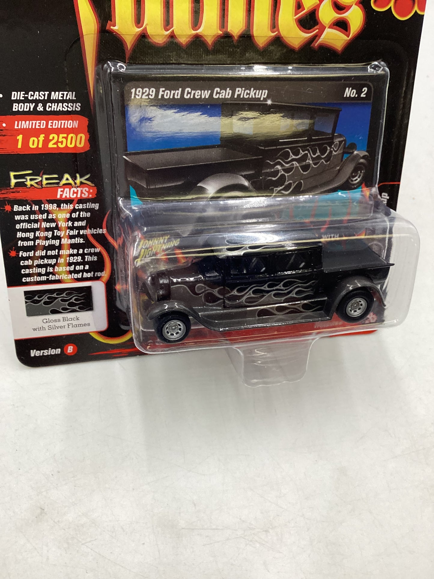 Johnny Lightning Street freaks 1929 Ford Crew Cab Pickup Black with Silver Flames 218E