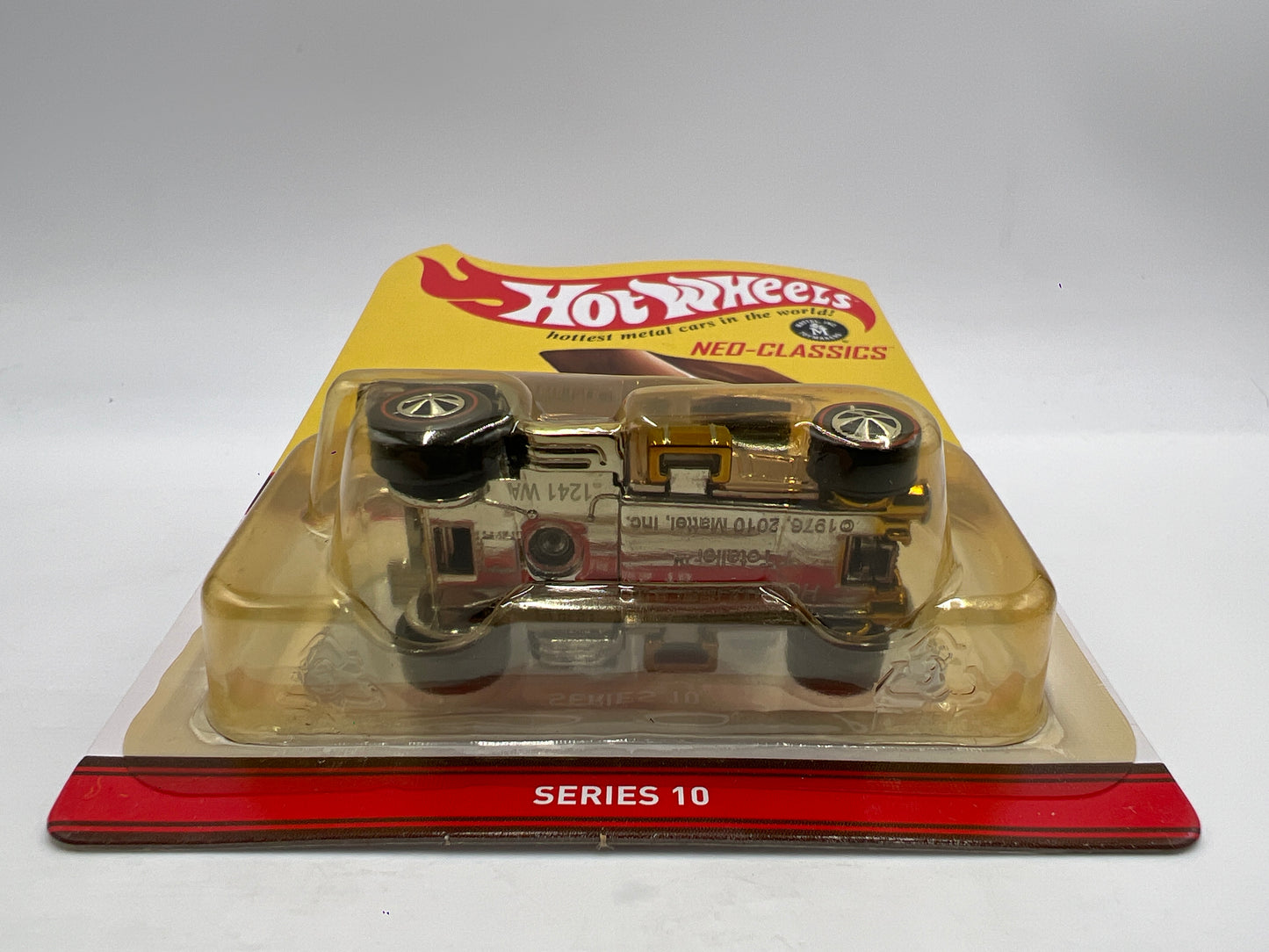 2011 Hot Wheels RLC Neo-Classics Series 10 #2 1621/3500 T-Totaller W/Protector Yellowing Blister