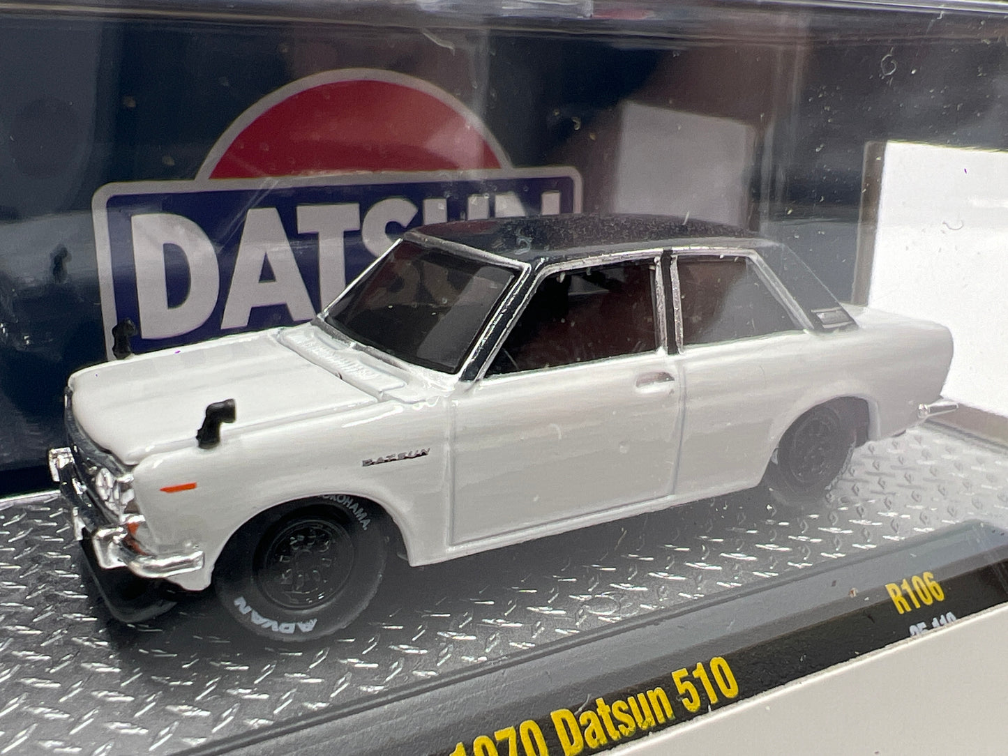 M2 Machines R106 1970 Datsun 510 White