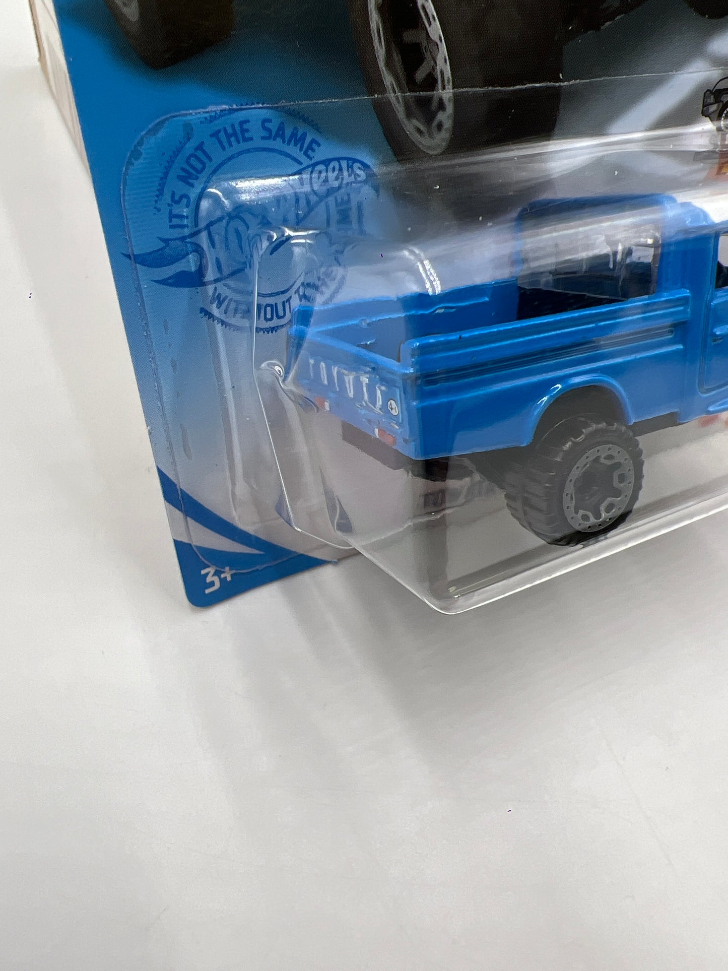 2021 Hot Wheels HW Hot Trucks #202 Toyota Land Cruiser Blue 92F