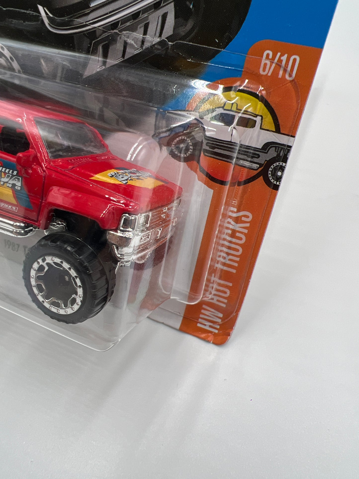 2017 Hot Wheels #82 1987 Toyota Pickup Truck Red (SR)