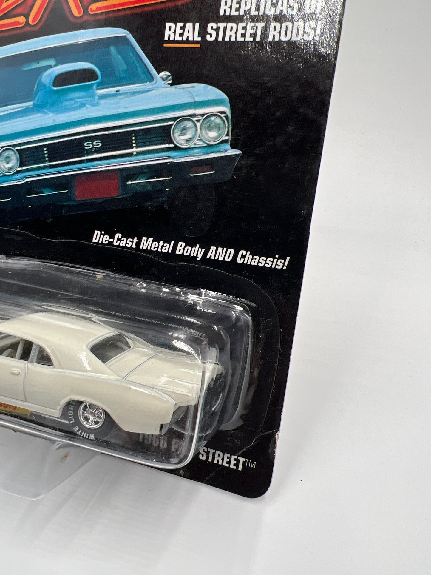 Johnny Lightning White Lightning Chase Hot Rods #135 1966 Pro Street Chevelle SS White